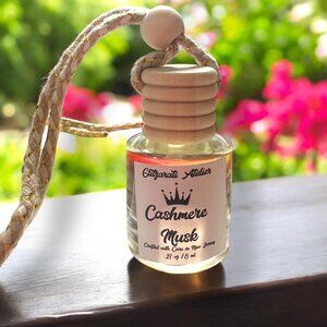 Cashmere Musk Scented Hanging Glass Car Oil Diffuser Freshener 8ml